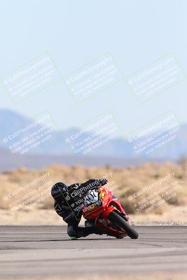 media/Dec-07-2025-CVMA (Sun) [[3e7d2de5dc]]/Race 9-Formula UL Shootout/